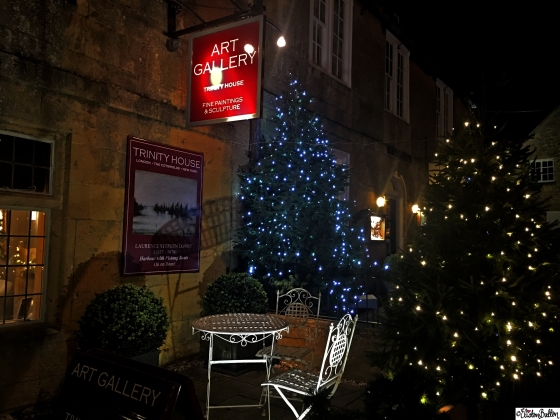 Trinity House Art Gallery Looking Festive in Broadway, The Cotswolds - A Festive Adventure at www.elistonbutton.com - Eliston Button - That Crafty Kid